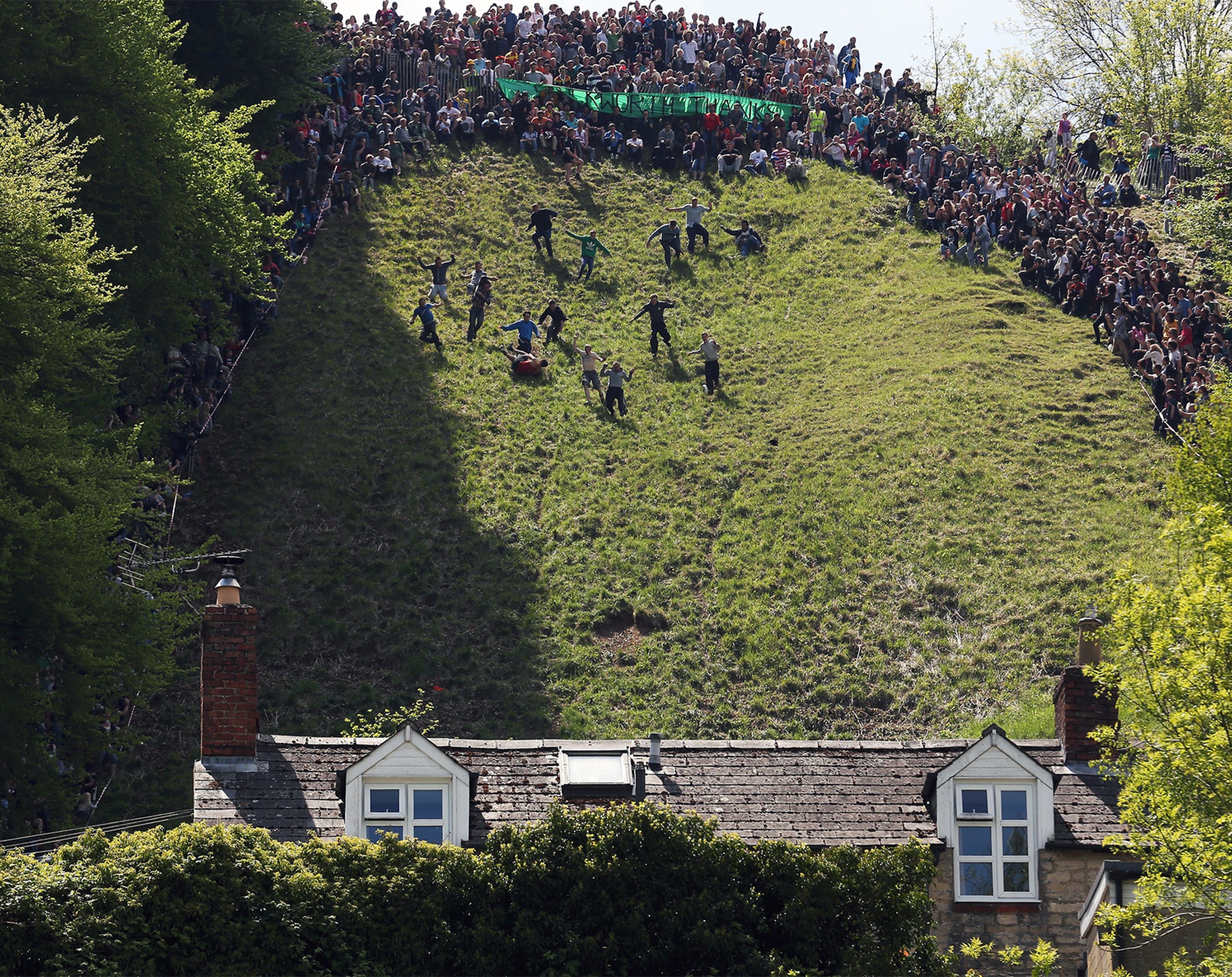 The Cooper's Hill Cheese Rolling and Wake, Crazy Sportarten #10
