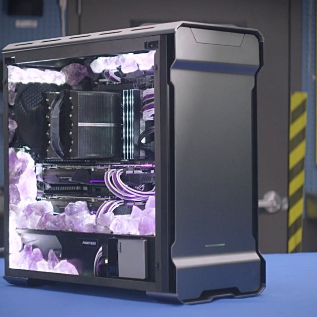 Amethyst Computer, Luke Lafreniere Amethyst Computer, Luke Lafreniere