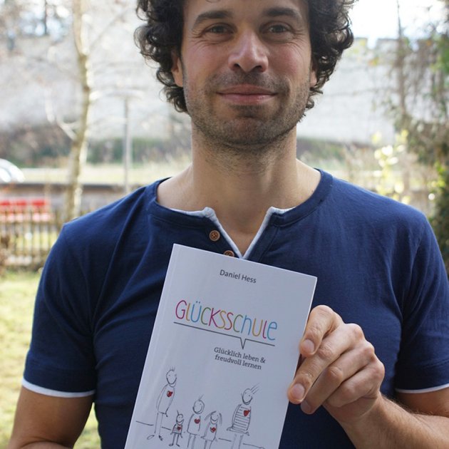 Buchvorstellung "Glücksschule", Daniel Hess Buchvorstellung "Glücksschule", Daniel Hess