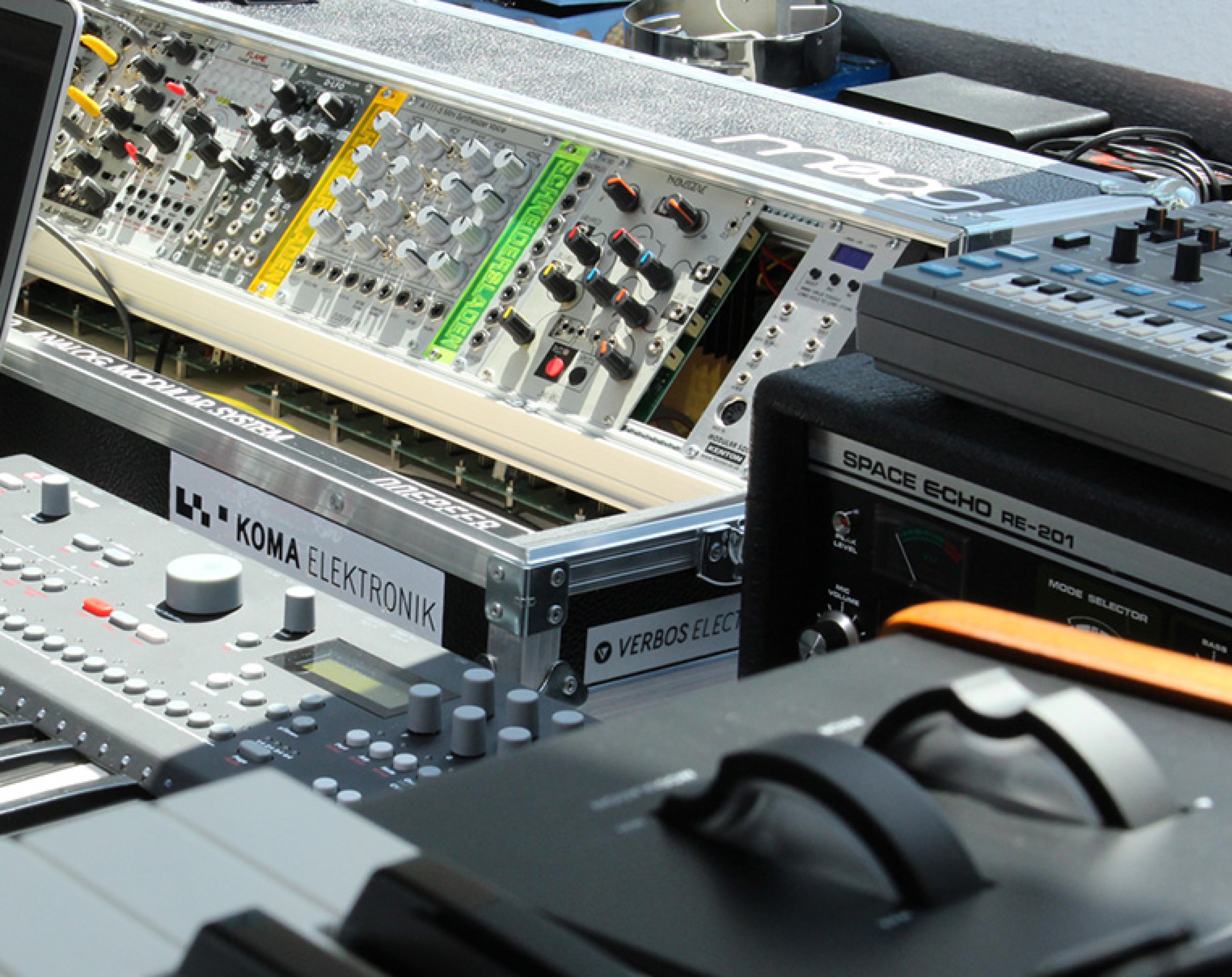 Modulare Synthesetraumlandschaften, Mario Hammer And The Lonely Robot